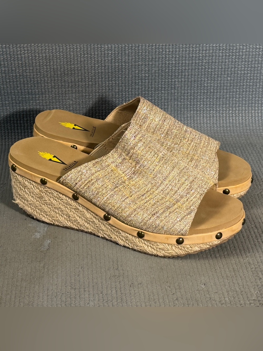 Volatile Women’s Ravine Wedge Espadrille Sandals Size 8